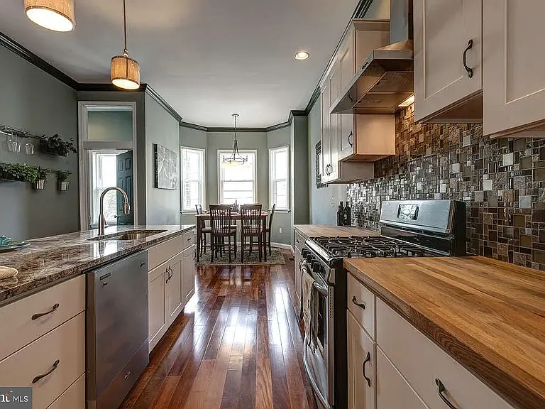 Kitchen + Dining Nook