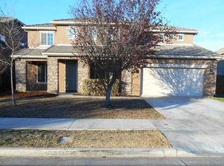 2634 W Taylor Ave, Visalia, CA
