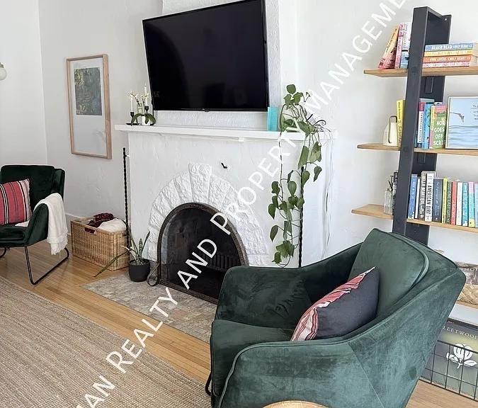 3337 Angus St — Photo 6