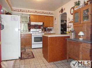 33240 King Rd, New Boston, MI 48164