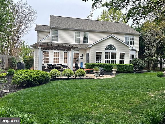 5th image of 442 Creeks End Ln