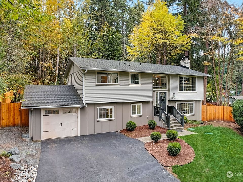 1st image of 17258 NE 156th Court