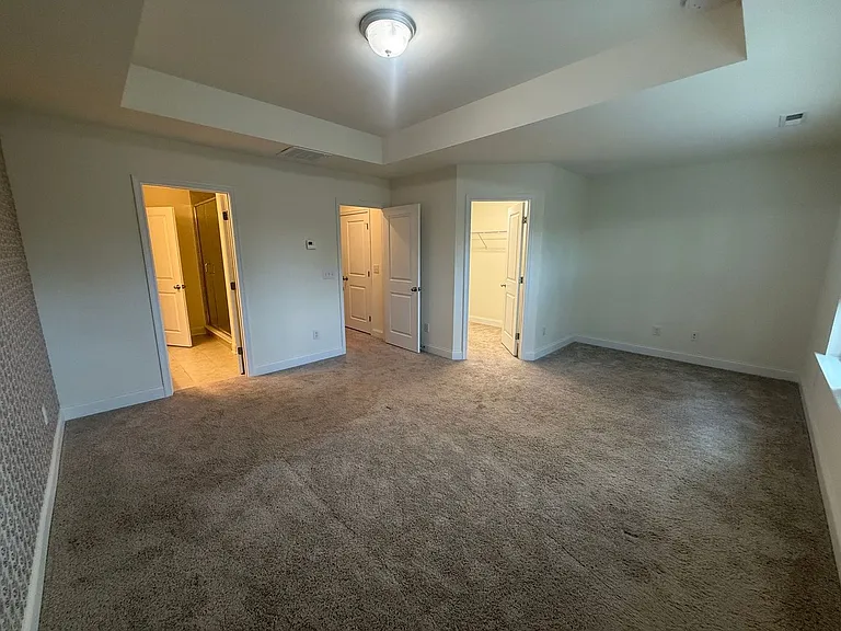 1424 Crest Creek Ct — Photo 15