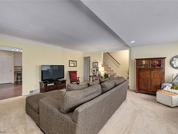 5th image of 2522 Ingleside Dr