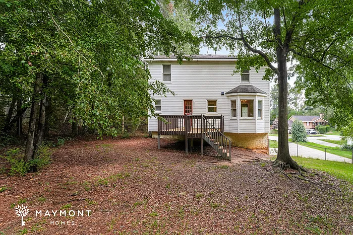 1205 Masters Ln — Photo 16