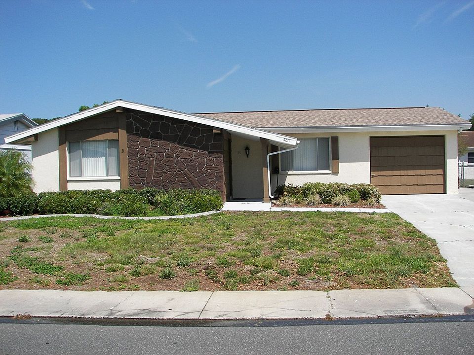 1st image of 4011 Grayton Dr