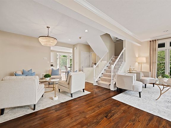 5th image of 7 Waterside Pl