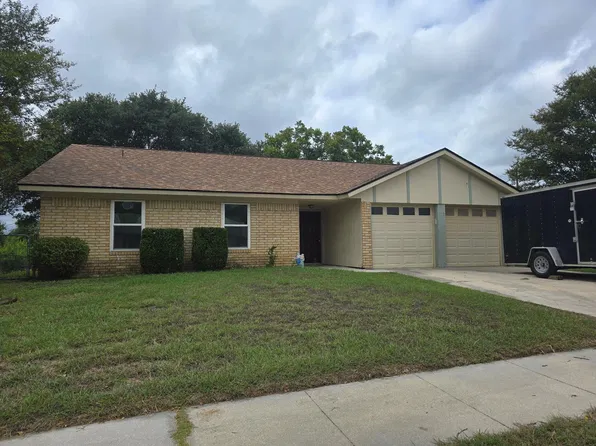 112 E Hogan Dr, Copperas Cove, TX 76522