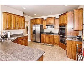 4th image of 1809 Kamton Ct