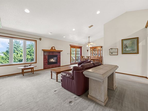 3rd image of 6808 Michael Rd