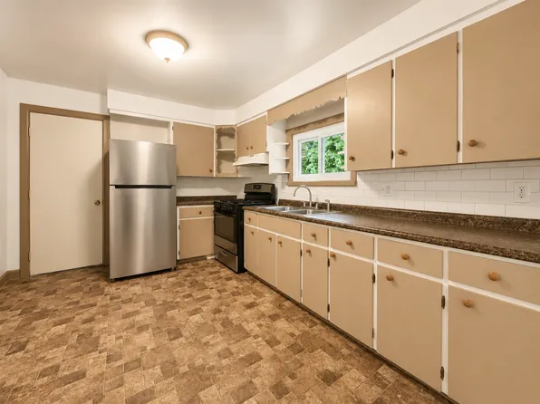 610 Washington Ave #1, Dunkirk, NY 14048