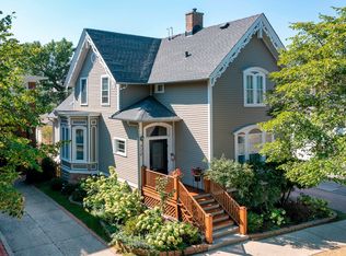 510 Greenleaf St, Evanston, IL