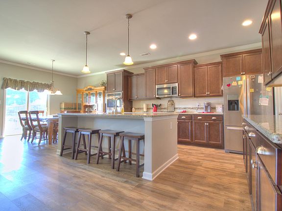 2nd image of 2521 W Winfield Cir SW
