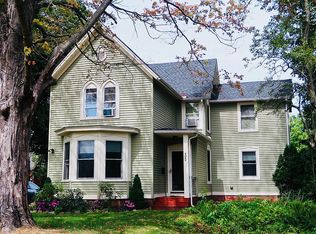 422 Wall St, Meriden, CT 06450