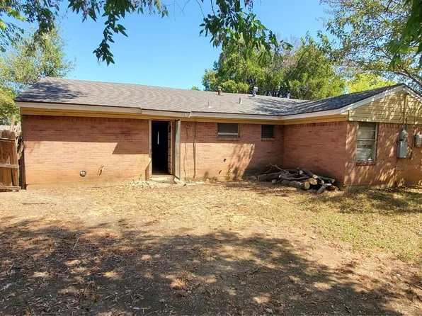 1916 Glenhaven St, Arlington, TX 76010