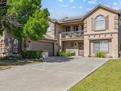 677 Cambria Ln, Lemoore, CA, 93245