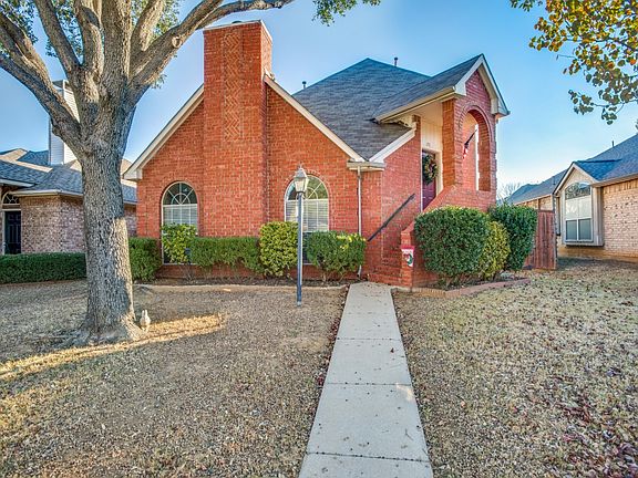 2nd image of 1711 Creekway Dr