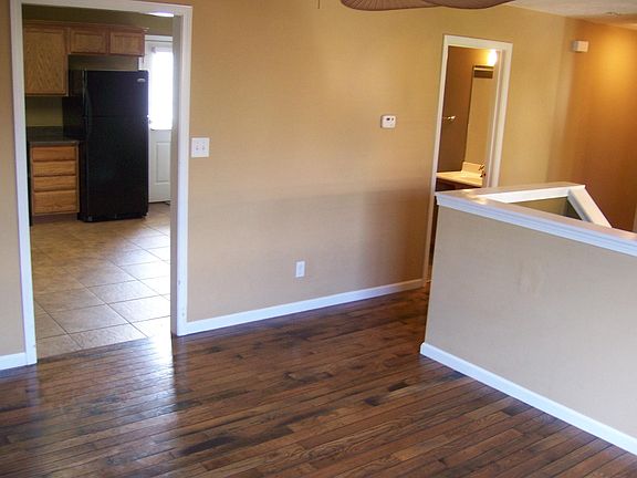 3rd image of 518 Delores Dr