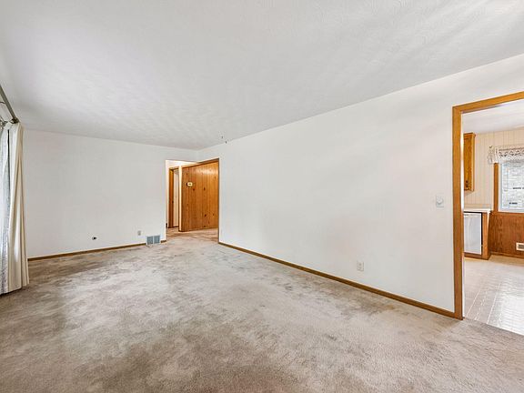 5th image of 8367 Greene Ave S
