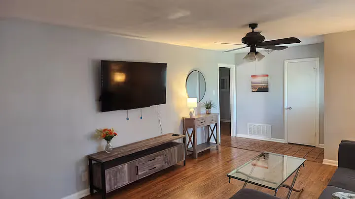 910 N Bonnie Brae St — Photo 14