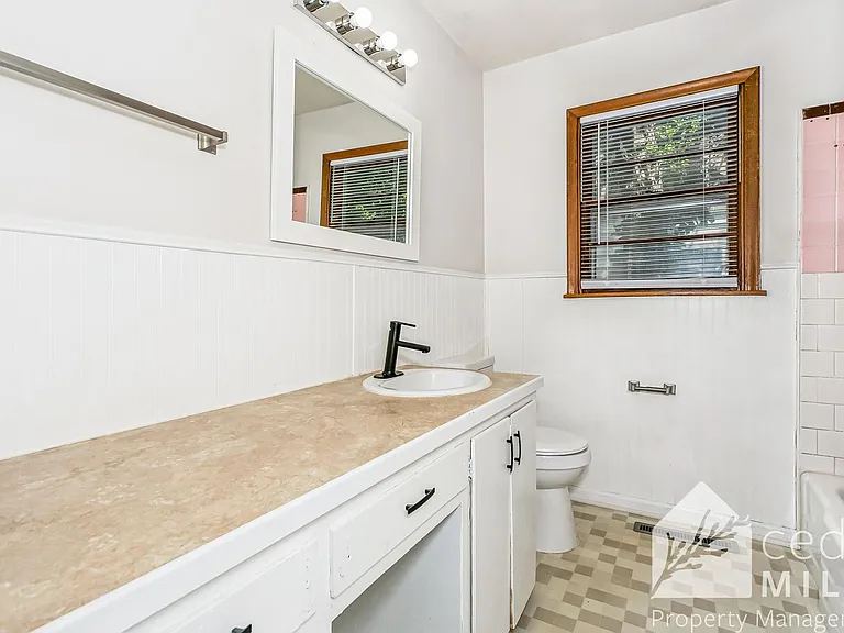 8002 E Gilbert St — Photo 11