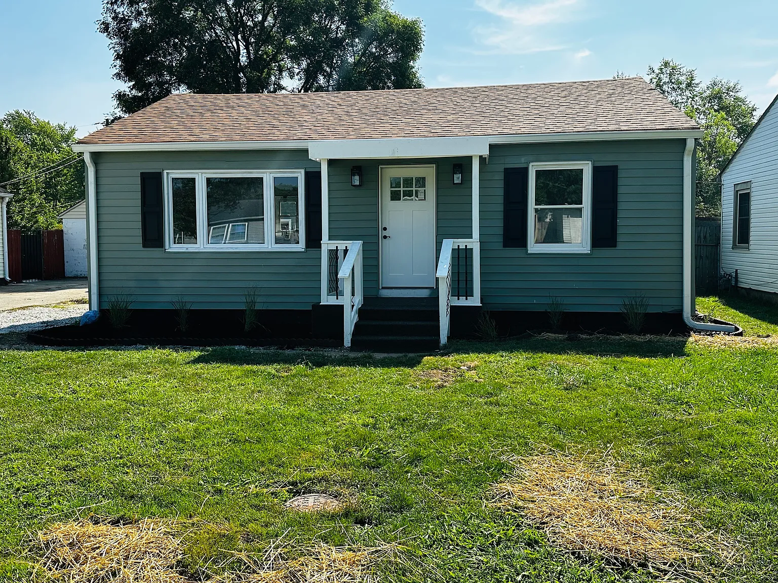2929 Denison St photo 1