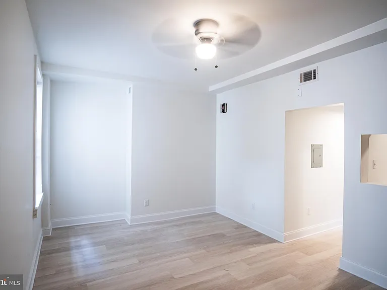 1221 N Randolph St #2 — Photo 2