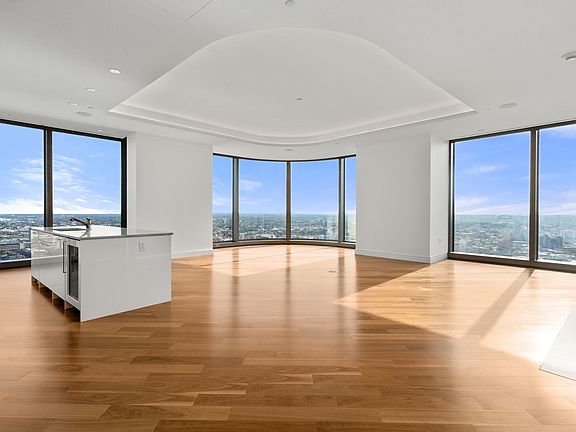 2nd image of 1 Dalton St APT 4504