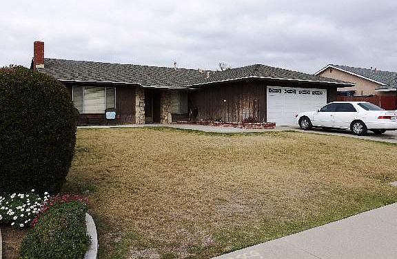 2nd image of 3459 Benton Ave