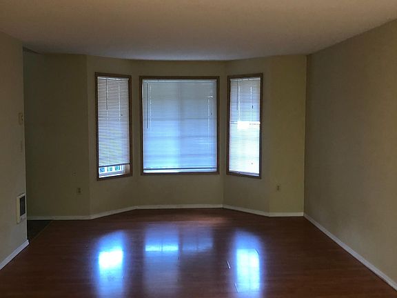 3rd image of 7408 NE 51st Ave