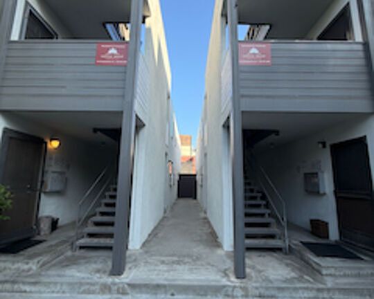 3rd image of 36 Horizon Ave