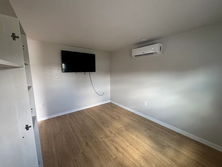 2507 Coronet Ct — Photo 4