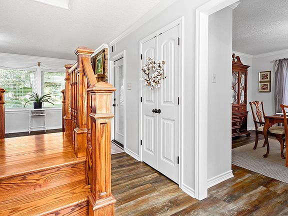 5th image of 438 Piney Point Dr