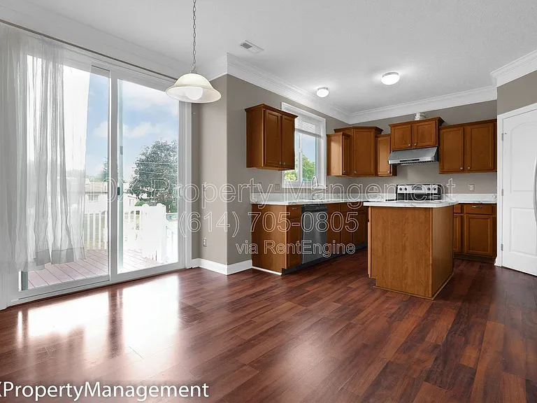 3056 Melville St — Photo 8