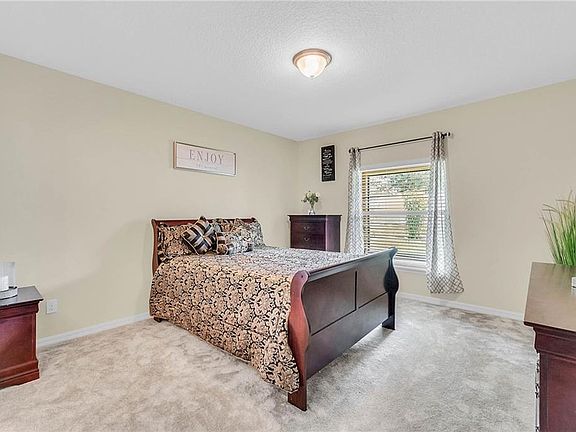 3rd image of 661 Nicole Marie St