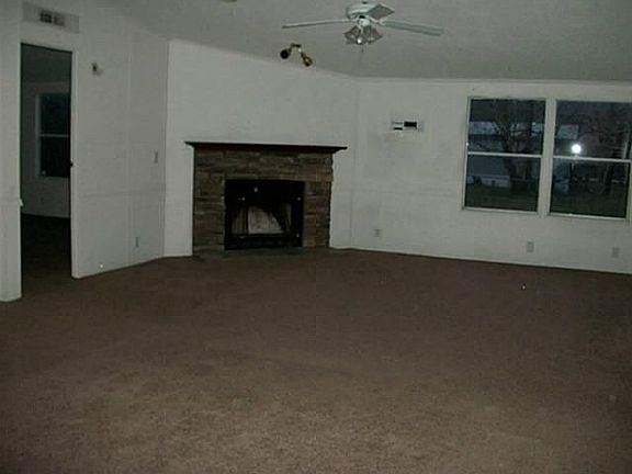 4th image of 808 Cove Dr