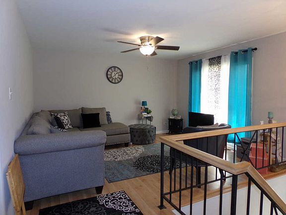 2nd image of 223 E Maple Dr