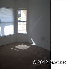 3rd image of 1624 NE 47th Pl