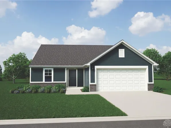 1210 N Scott St, New Carlisle, OH 45344