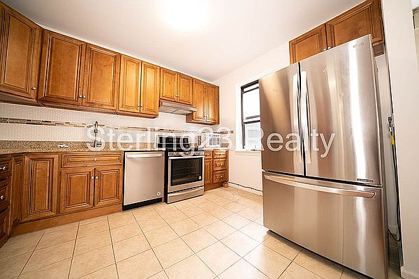 1st image of 21-06 Newtown Ave #4