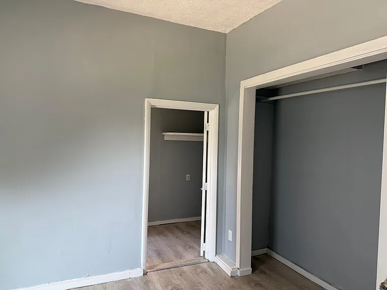 375 Allyn St — Photo 13
