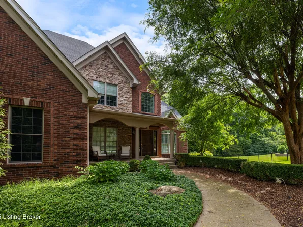 1006 Kenzeli Ct, Louisville, KY 40245