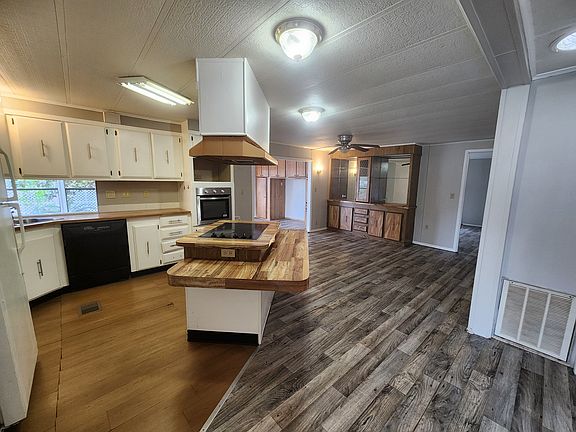 4th image of 6542 SE 111th Pl