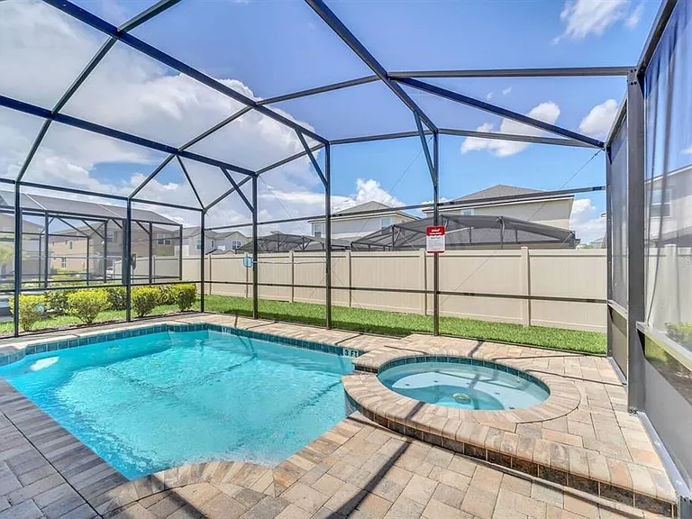 9009 Egret Mills Ter — Photo 39