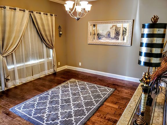 4th image of 2903 Oakwood Hills Ln