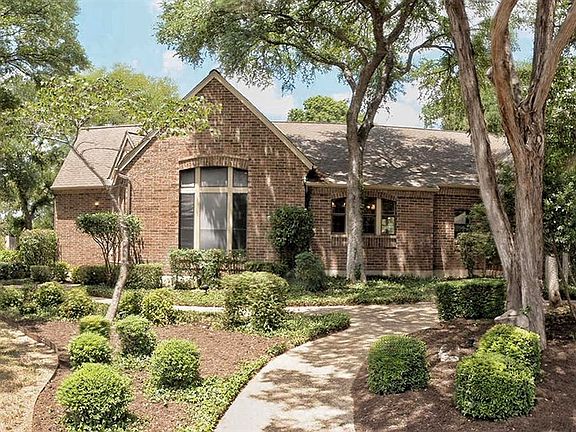 3rd image of 30109 Saint Andrews Dr