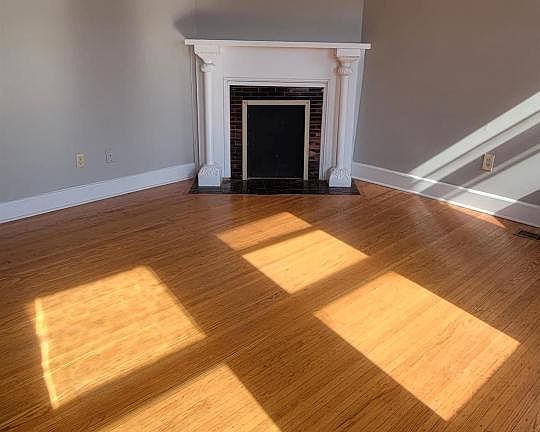 4th image of 525 W Ormsby Ave APT 3