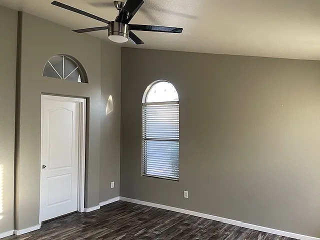 6421 W Wahalla Ln — Photo 10