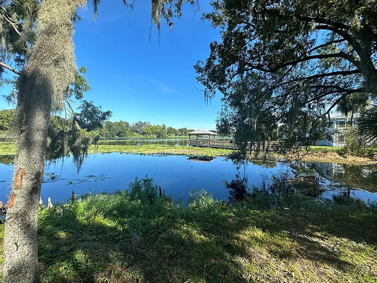7434 E Bank Dr — Photo 4