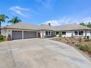 896 Burma Rd, Fallbrook, CA 92028